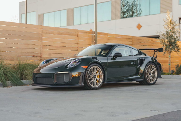 Porsche 991 GT2 RS 2018 - elferspot.com - Marktplatz für Porsche Sportwagen